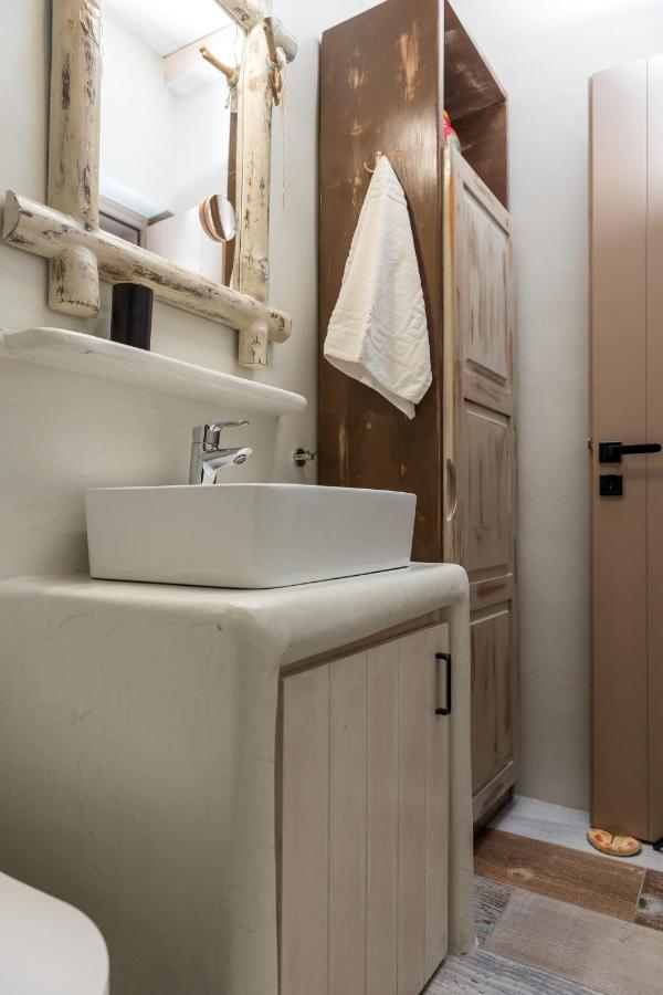 Elizabeth'S Small Apartment Naxos City Екстериор снимка