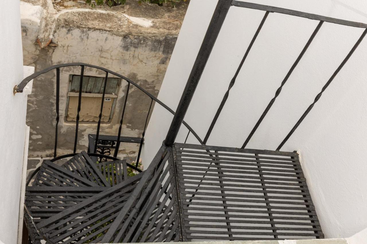 Elizabeth'S Small Apartment Naxos City Екстериор снимка